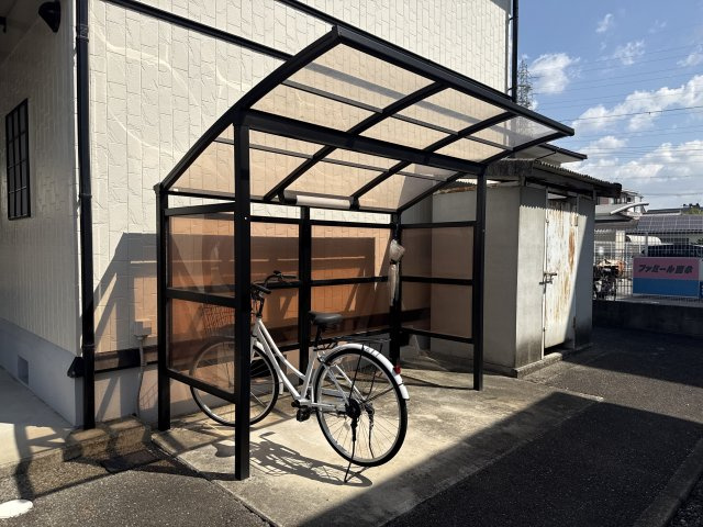 ファミール富永Cの玄関