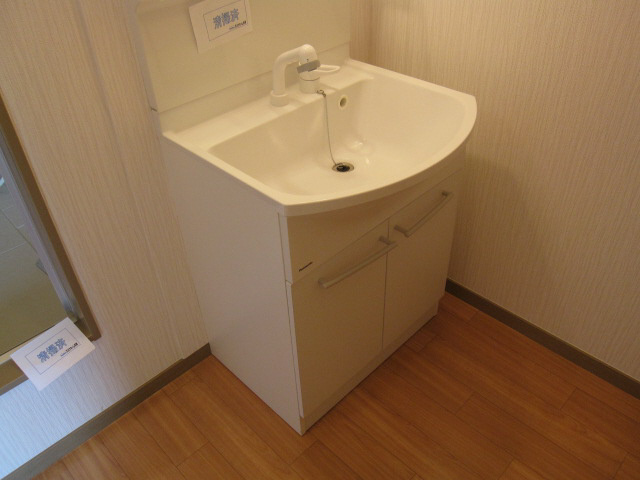ファミール富永Cの洗面所