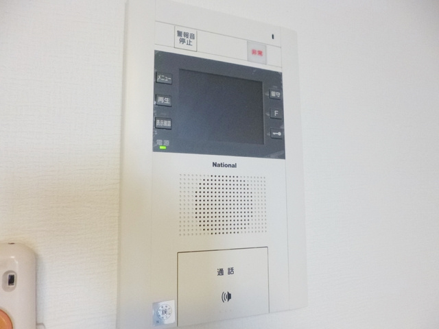 グラントゥルース東十条のセキュリティ|TVモニタ付きインターホンで安心です☆
