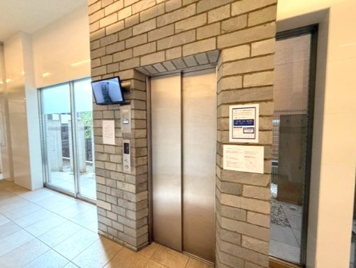 ネバーランド新小岩ブライティスのその他共用部分|エレベーター内に防犯カメラを設置。共用部の安全性に配慮されたマンションです。