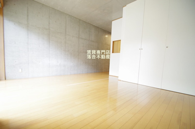【寝室】 | アンリシェール橋本 | 落ち着いた色調のお部屋