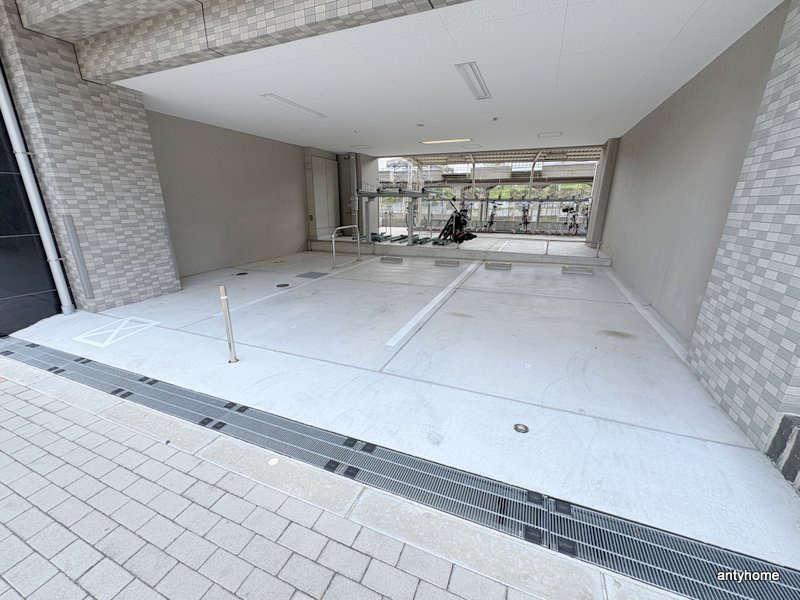 エスリードレジデンス大阪天王寺　仲介手数料無料の駐車場
