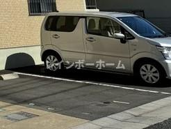 プランドールの駐車場
