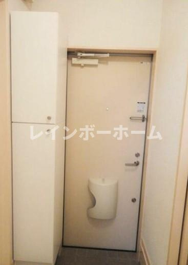 イーストヤマカの玄関