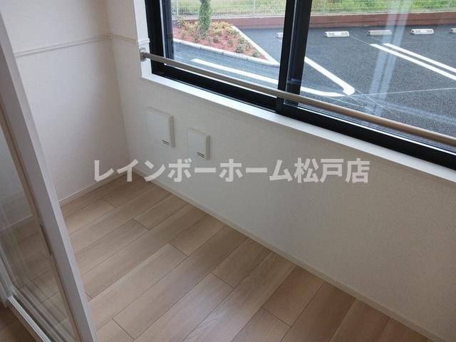 【非対面対応】接客・申込・契約オンライン！LINE×相談可！のバルコニー|サンルームです。※同仕様施工参考写真
