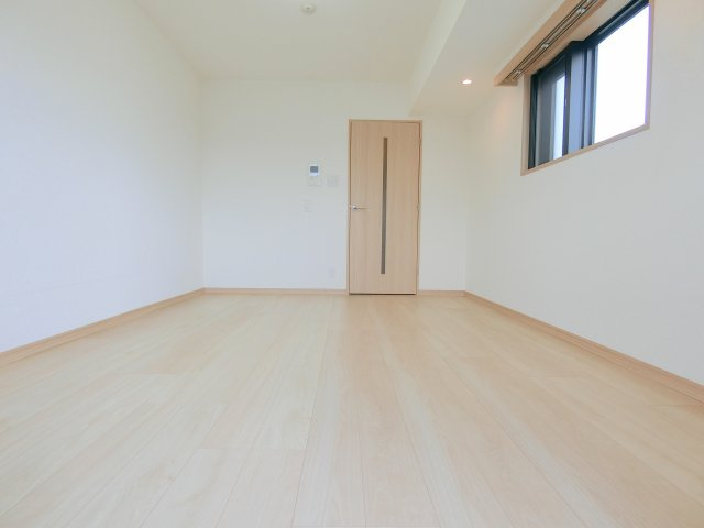 ルーブル東蒲田八番館の居間・リビング