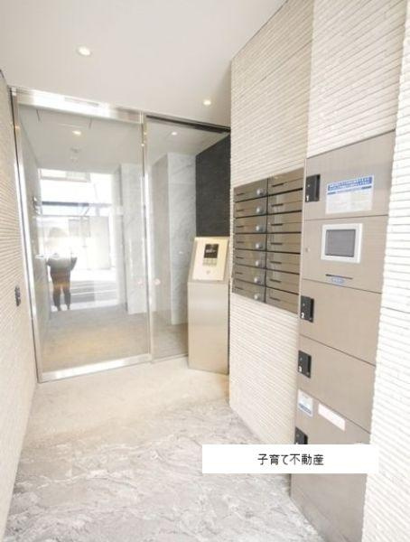 アーバンレジデンス神田富山町のロビー