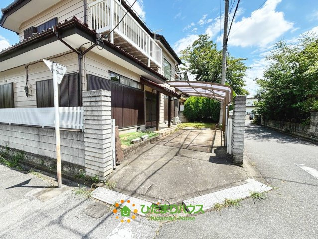 幸手市東５丁目　中古一戸建ての駐車場