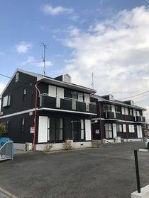 ポルシェ海老名ＡＢ棟の外観