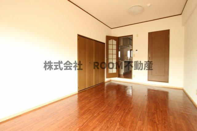 第8年見マンションの洋室|使い勝手のいい洋室です