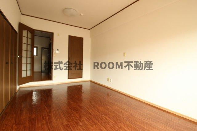 第8年見マンションの寝室|使い勝手のいい寝室です