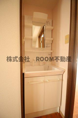 第8年見マンションの独立洗面台|独立洗面台で身支度をすべて済ませてしまいましょう