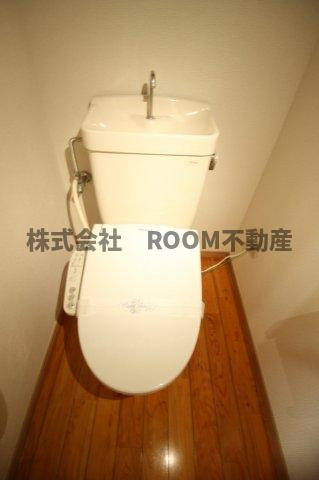 第8年見マンションのトイレ|落ち着いたトイレです