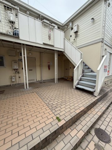 ファミール御影のエントランス