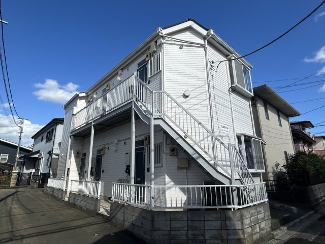クレストアイランドの外観