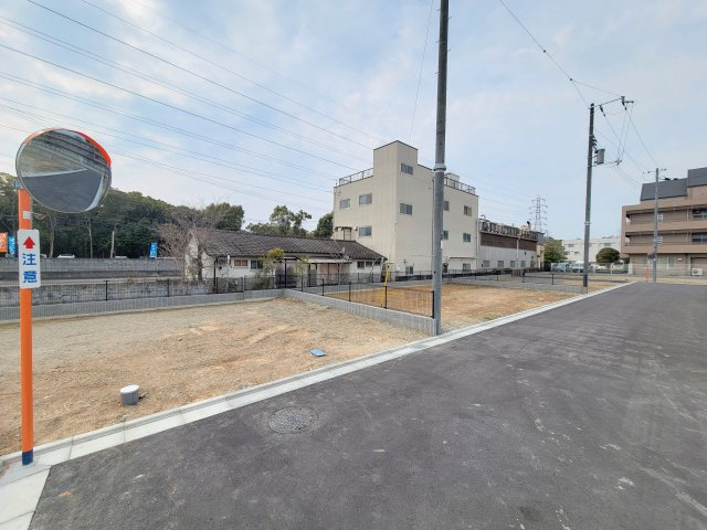 ライフフィールド三田小学校前の外観
