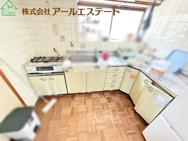 高砂市阿弥陀町魚橋　　中古戸建のキッチン