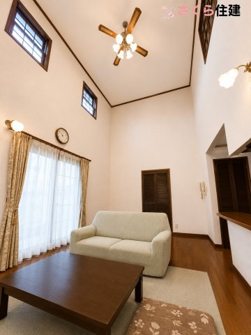 さくら市喜連川　中古住宅の居間・リビング|写真はイメージとなります