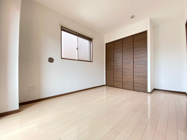 カーサメイプル千葉中央の洋室|※反転タイプ