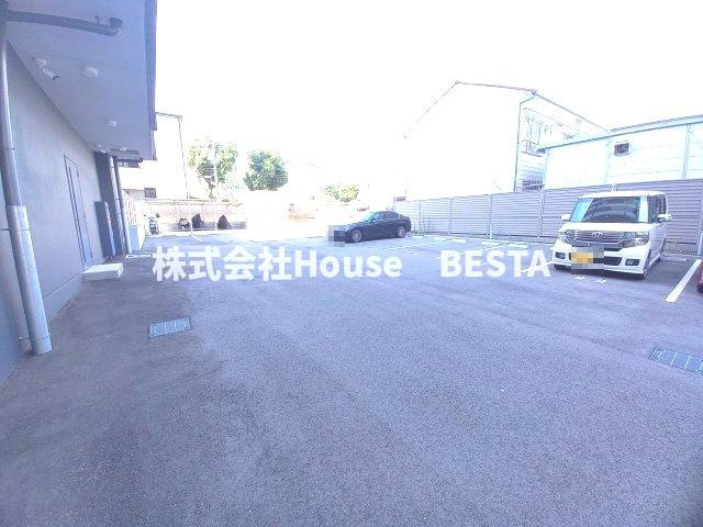 神戸国香通Futurの駐車場