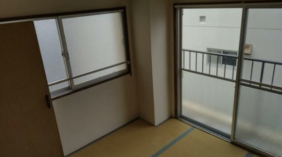 王子コーポの和室