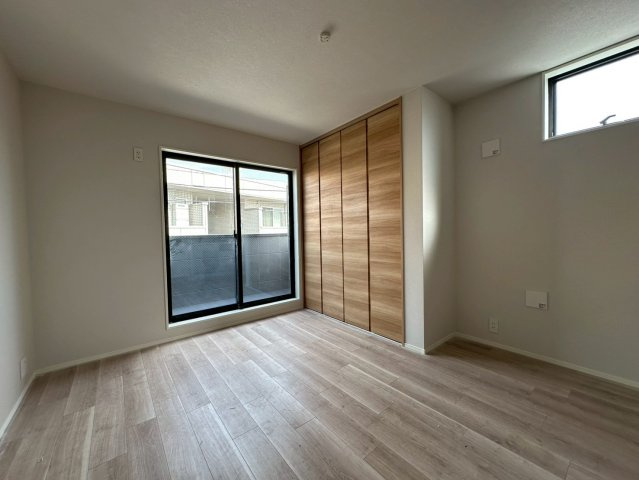 Premium S Kamataの居間・リビング|こちらの居間で趣味の時間をお楽しみください