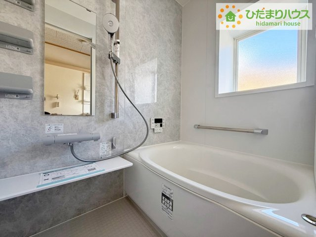 常陸太田市大森町　中古戸建の浴室|浴室には手すりが付いているので、ご年配の方にも安心です☆彡