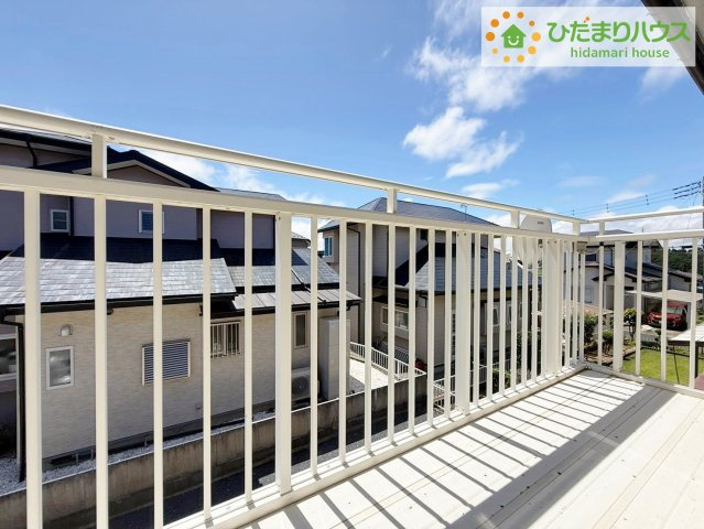 常陸太田市大森町　中古戸建のバルコニー|広々としたバルコニー。お洗濯物もぜーんぶ干せちゃいます！！