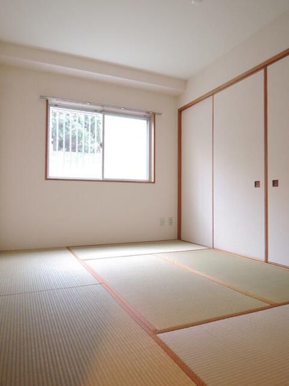 【寝室】