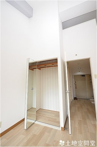北九州市八幡西区岡田町の賃貸マンションの収納