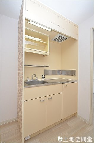 北九州市八幡西区岡田町の賃貸マンションのキッチン