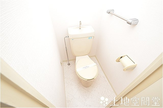 北九州市八幡西区岡田町の賃貸マンションのトイレ