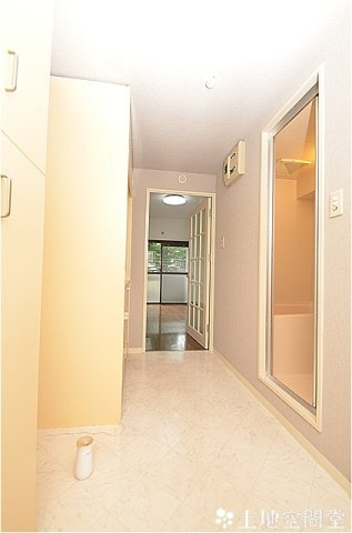 北九州市八幡西区岡田町の賃貸マンションの玄関