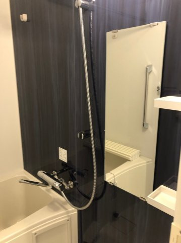クレヴィスタ代田橋の浴室|落ち着いた空間のお風呂です