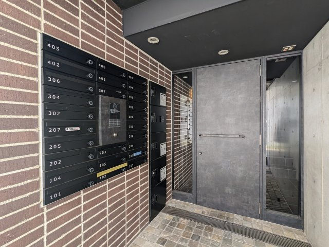 アレーロ大岡山のエントランス|清潔なエントランスです