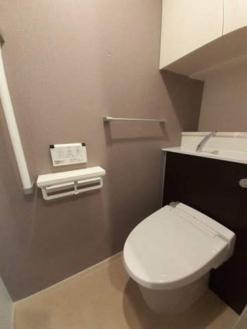 サンドミール蒲田のトイレ|ゆったりとした空間のトイレです