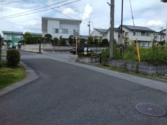 宇都宮市上戸祭町　戸建の前面道路含む現地写真|西側公道６ｍ