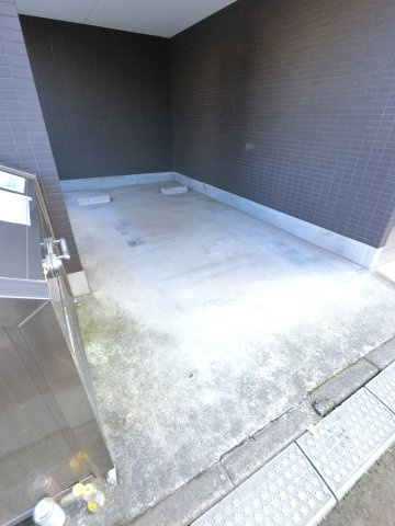 Lesfeuilleの駐車場