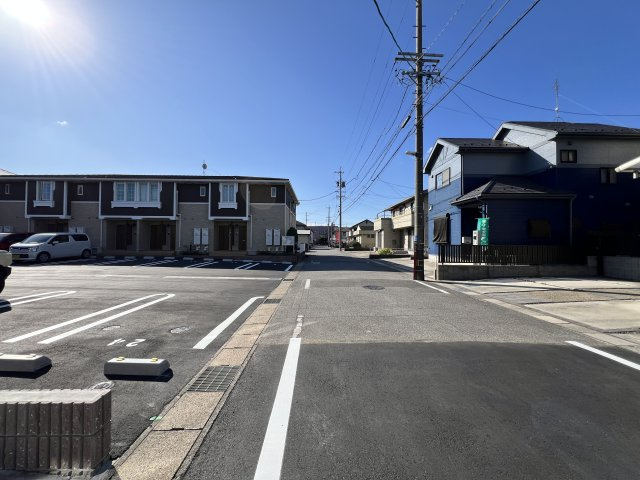 フィエルテの周辺|接面道路南方