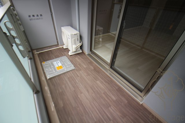Metrosa南森町のバルコニー