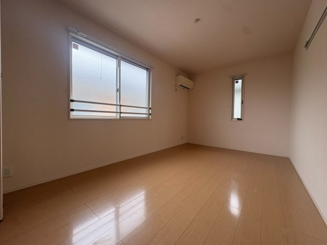 下石原３丁目戸建の居間・リビング