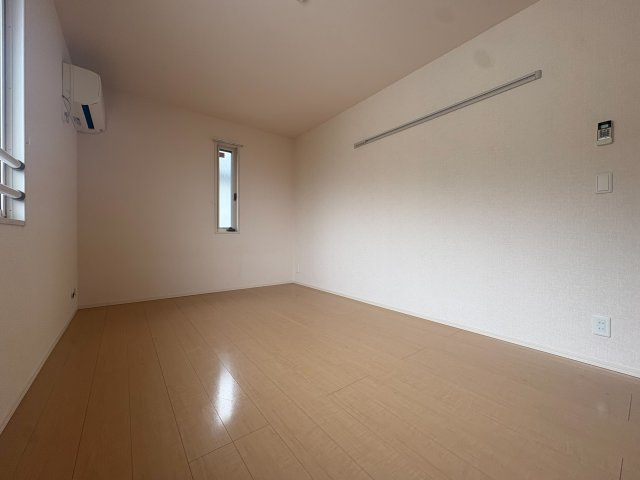 下石原３丁目戸建の居間・リビング
