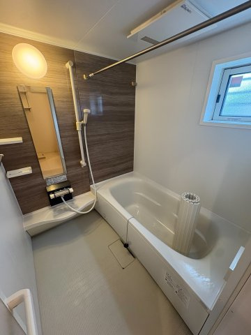 下石原３丁目戸建の浴室