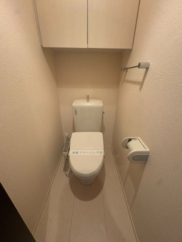 下石原３丁目戸建のトイレ