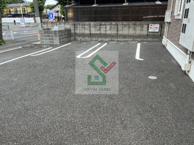 サンリットの駐車場