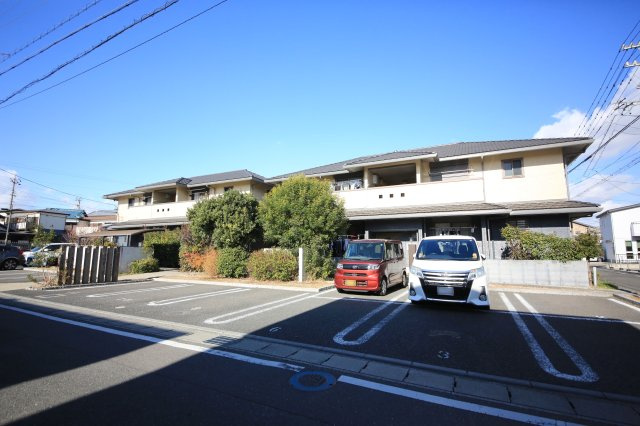 サンコート札木 Bの駐車場