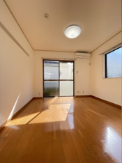 同物件別号室・角部屋ではありません