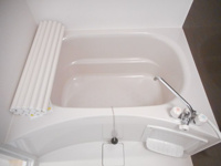 コンパクトで使いやすいお風呂です