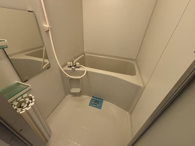 日々の疲れを癒すお風呂付です