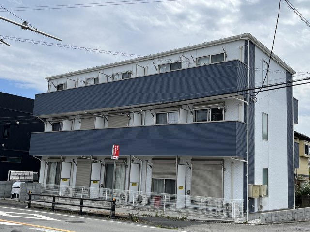 落ち着いた雰囲気の外観です